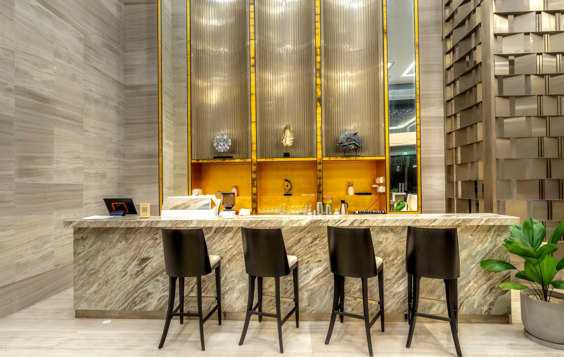 Sàlvia Bar — Palazzo Crisàlide — foto 1